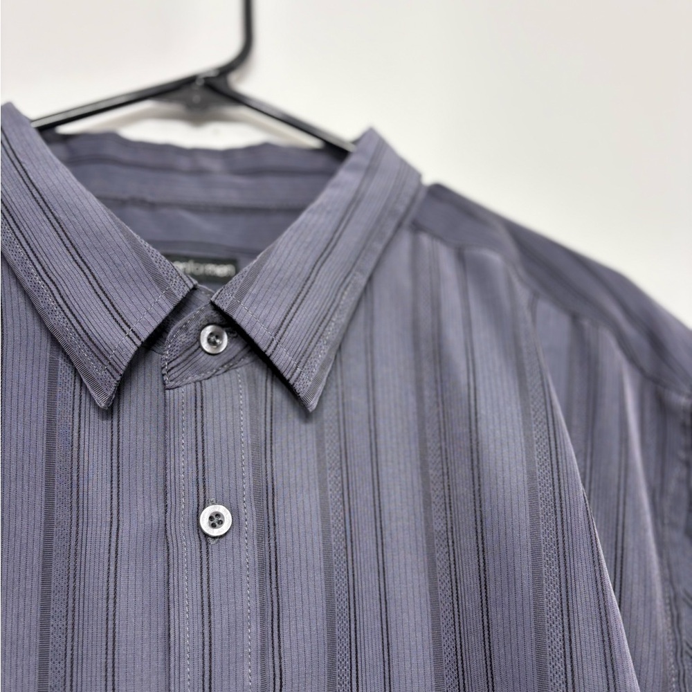 Men’s XL Grey Striped Short Sleeve Button Up Casual Shirt - Picture 4 of 8
